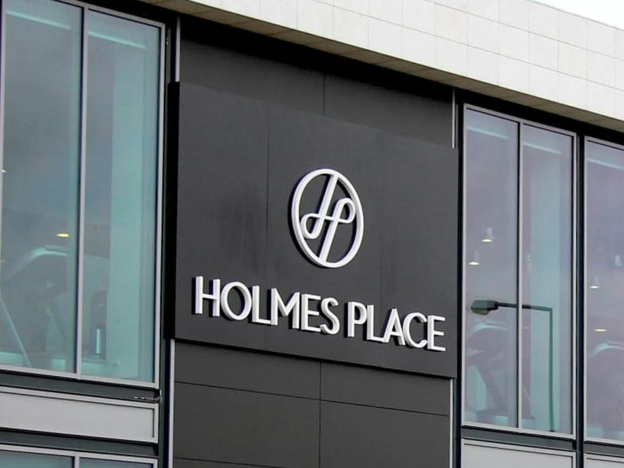 Holmes Place